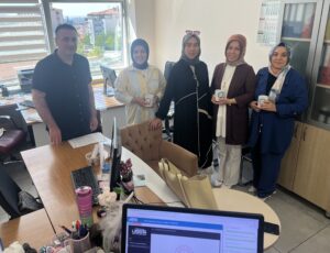 IMG_2968-300x230 Kırıkkale İl Başkanından Genel Başkana ve İl Üyelerimize Kupa Kalemlik Jesti